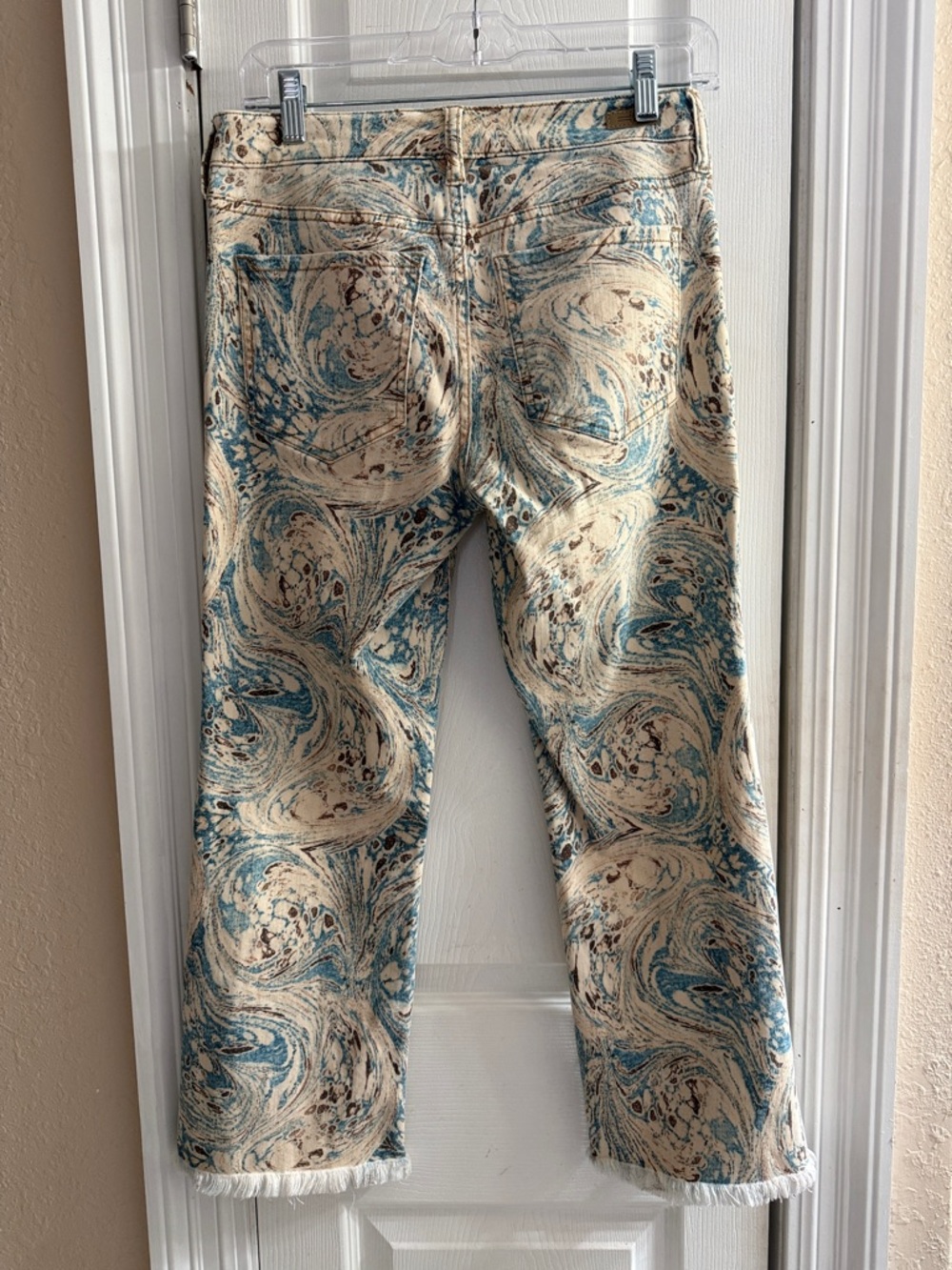 Liverpool Size 4/27 Swirl Print Flare Cropped Jeans in Cream, Blue & Brown - Picture 3 of 3